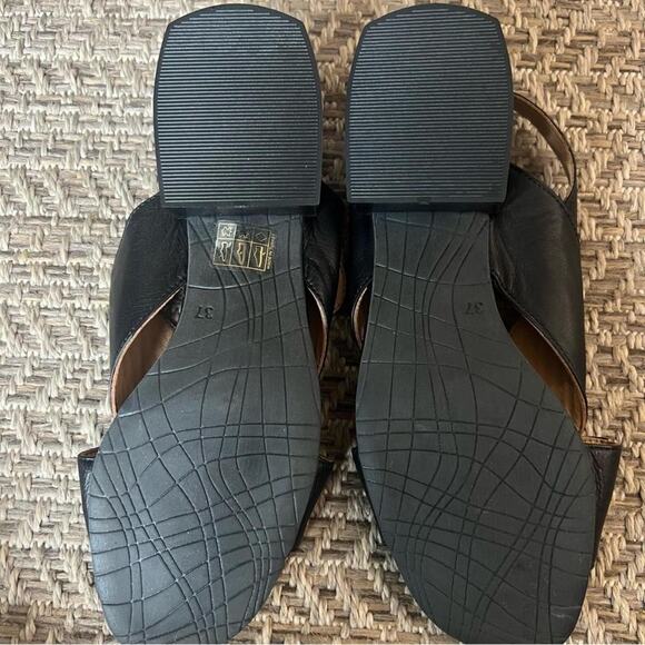 bueno gabby sandal Sz EU 37/ US 6.5-7 - Picture 2 of 2